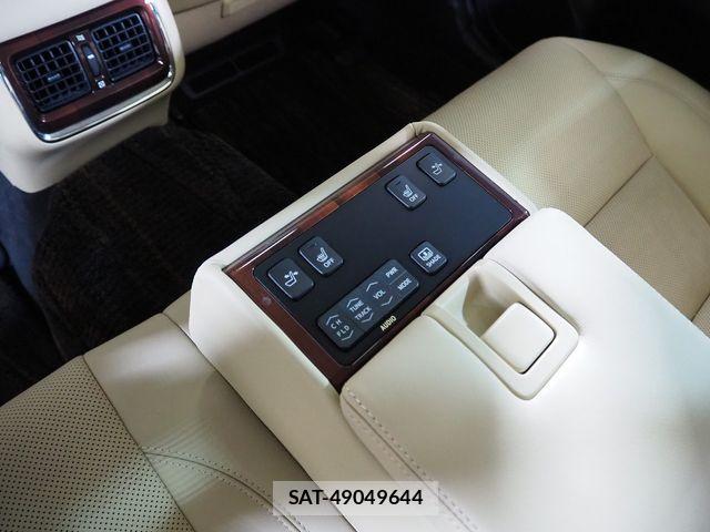Toyota CROWN SEDAN 2015-03 608305-16