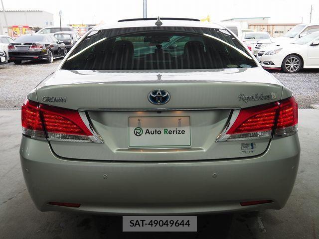 Toyota CROWN SEDAN 2015-03 608305-21