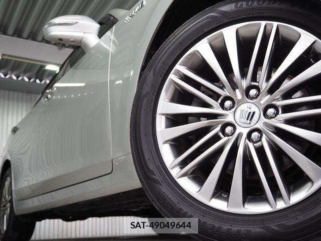 Toyota CROWN SEDAN 2015-03 608305-22