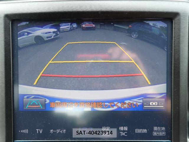 Toyota CROWN SEDAN 2018-04 1299135-13
