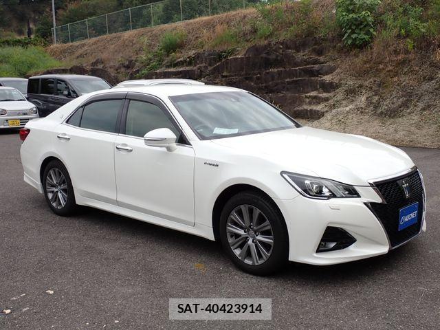 Toyota CROWN SEDAN 2018-04 1299135-3