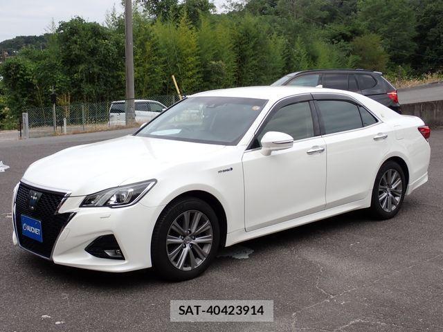 Toyota CROWN SEDAN 2018-04 1299135-6
