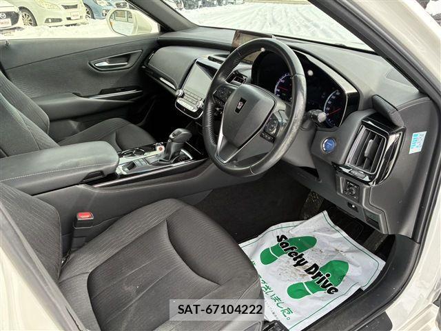 Toyota CROWN SEDAN 2018-07 3664608-11