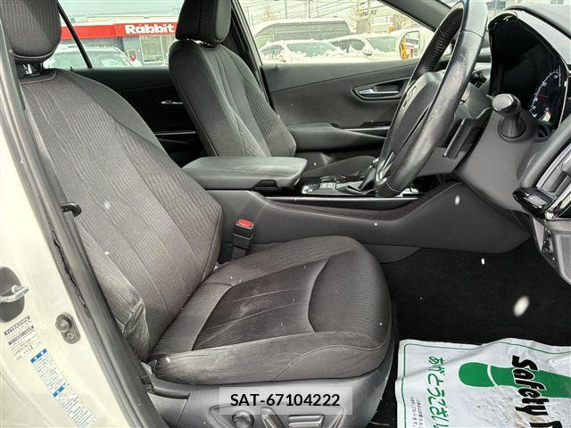 Toyota CROWN SEDAN 2018-07 3664608-12