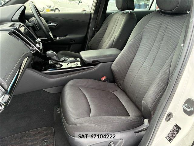 Toyota CROWN SEDAN 2018-07 3664608-15