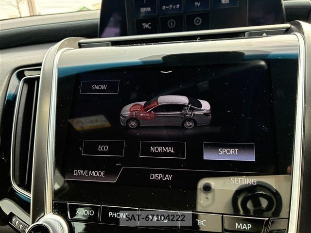 Toyota CROWN SEDAN 2018-07 3664608-24