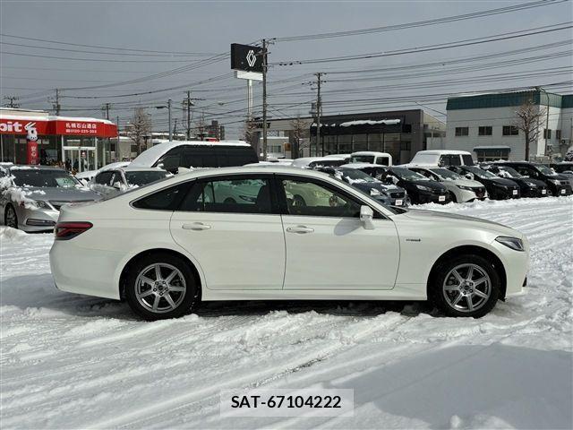 Toyota CROWN SEDAN 2018-07 3664608-6