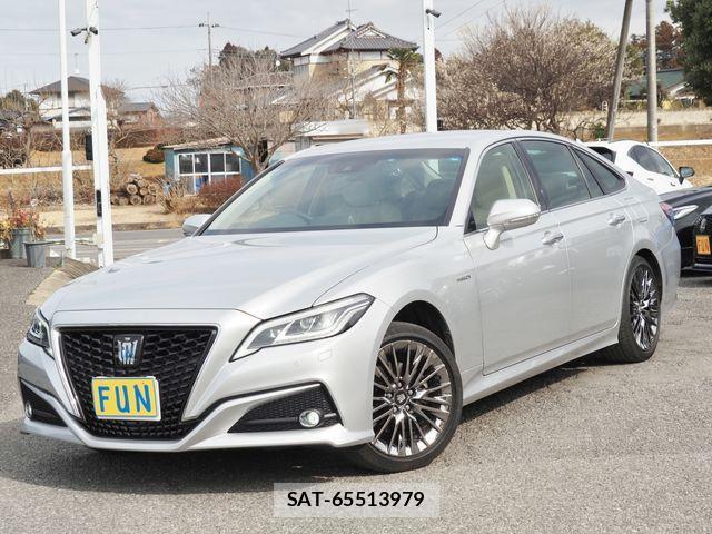 Toyota CROWN SEDAN 2019-01 3904640-0