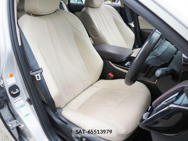 Toyota CROWN SEDAN 2019-01 3904640-10