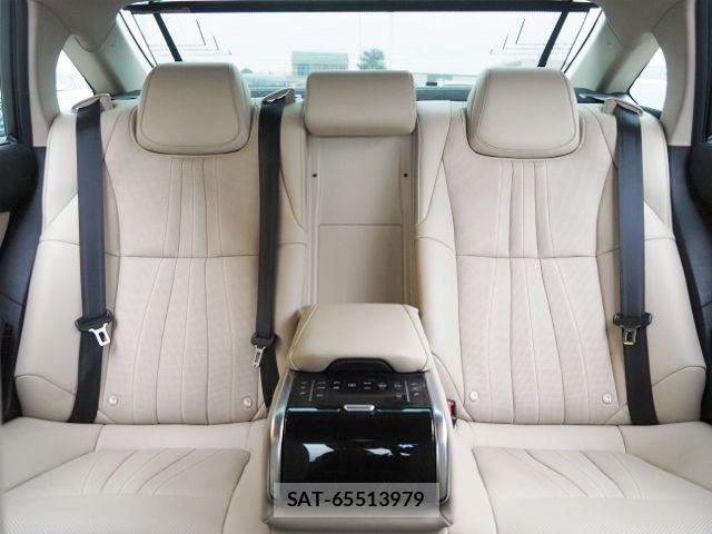 Toyota CROWN SEDAN 2019-01 3904640-12