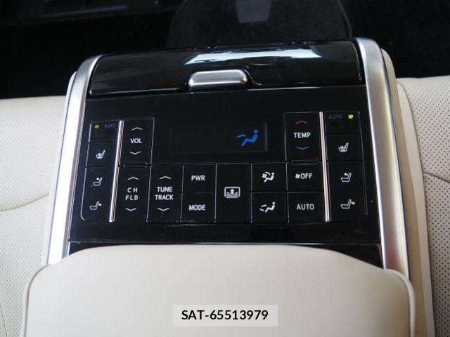 Toyota CROWN SEDAN 2019-01 3904640-13