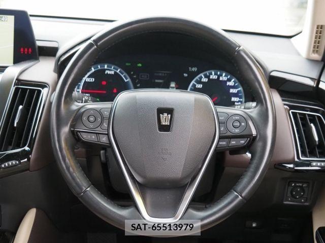 Toyota CROWN SEDAN 2019-01 3904640-16