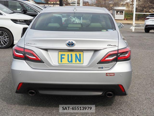 Toyota CROWN SEDAN 2019-01 3904640-6