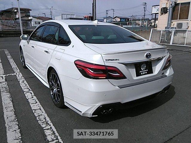 Toyota CROWN SEDAN 2018-12 4322144-2