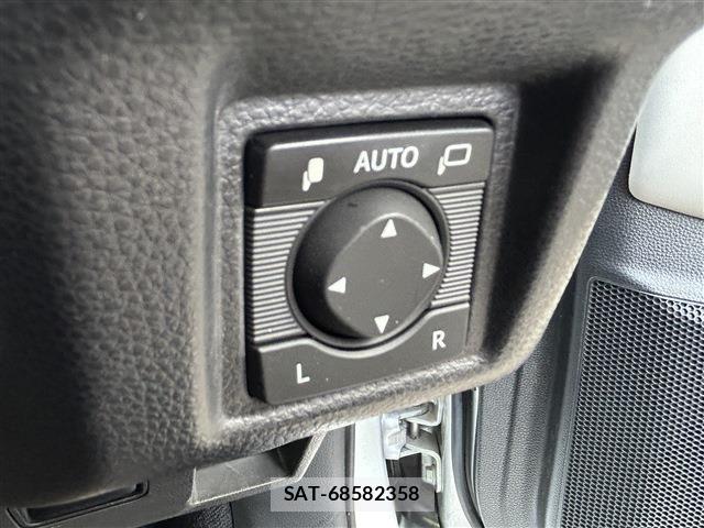Toyota CROWN SEDAN 2020-12 4589770-11