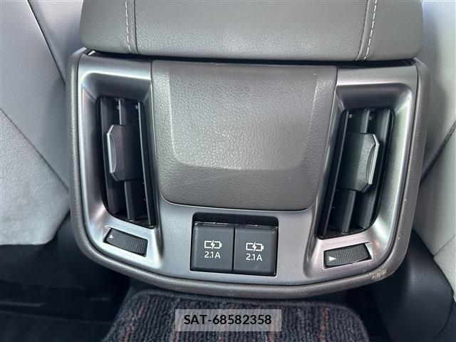 Toyota CROWN SEDAN 2020-12 4589770-20