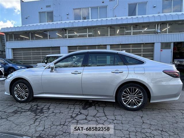 Toyota CROWN SEDAN 2020-12 4589770-4