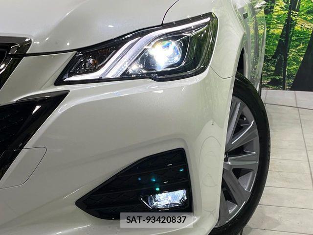 Toyota CROWN SEDAN 2018-04 4589766-12