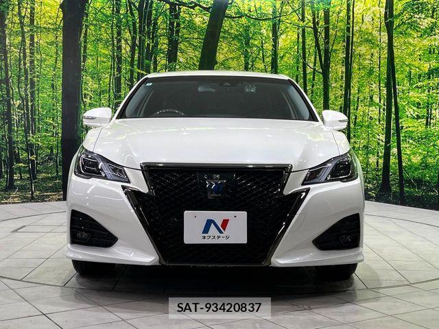 Toyota CROWN SEDAN 2018-04 4589766-13