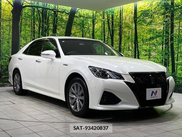 Toyota CROWN SEDAN 2018-04 4589766-15