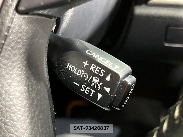 Toyota CROWN SEDAN 2018-04 4589766-5