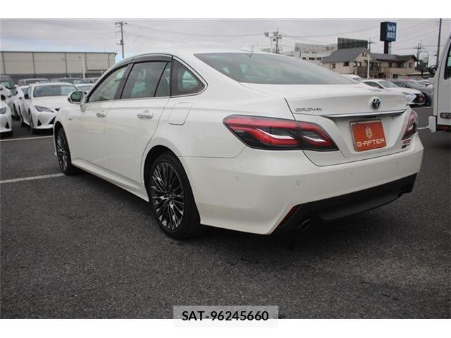 Toyota CROWN SEDAN 2018-11 4936327-12