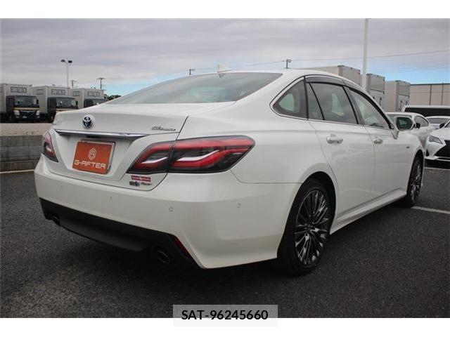 Toyota CROWN SEDAN 2018-11 4936327-14