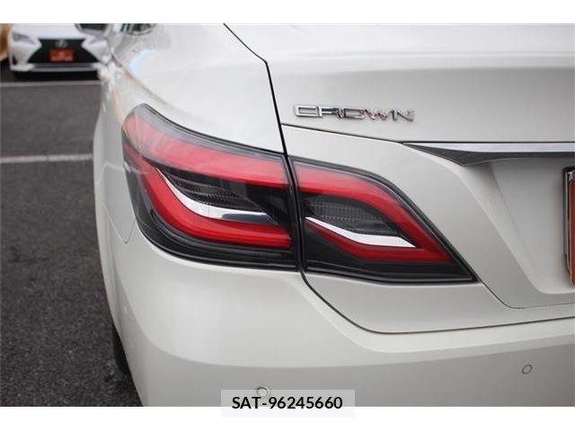 Toyota CROWN SEDAN 2018-11 4936327-26