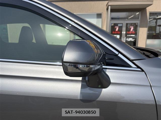 Toyota CROWN SEDAN 2021-09 5864077-12