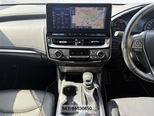 Toyota CROWN SEDAN 2021-09 5864077-17