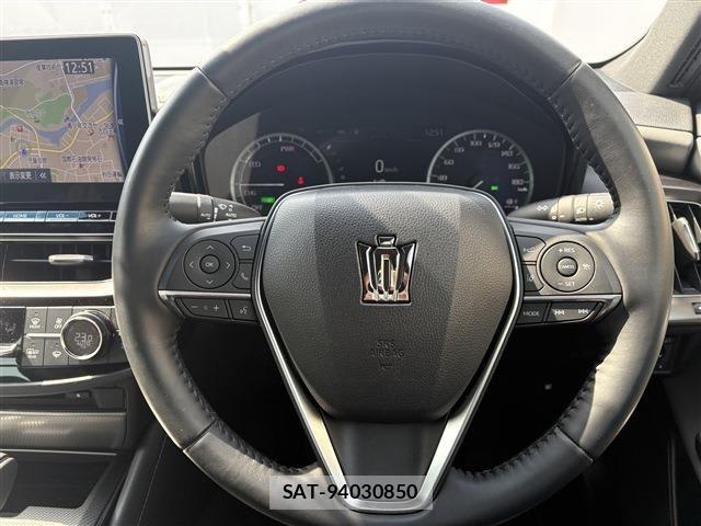 Toyota CROWN SEDAN 2021-09 5864077-18