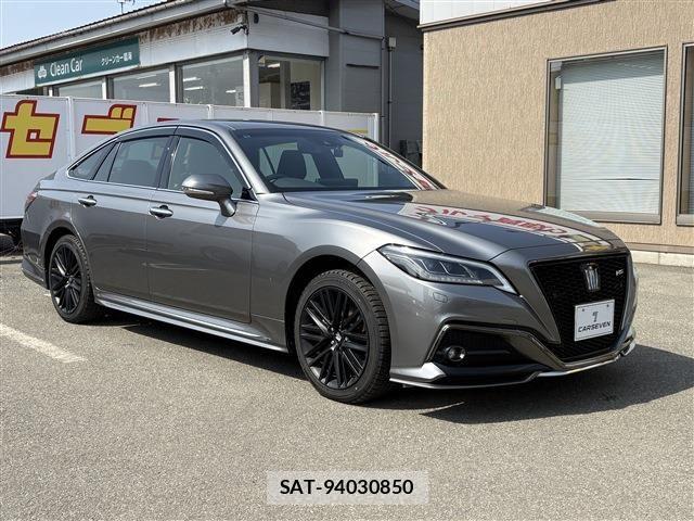 Toyota CROWN SEDAN 2021-09 5864077-2