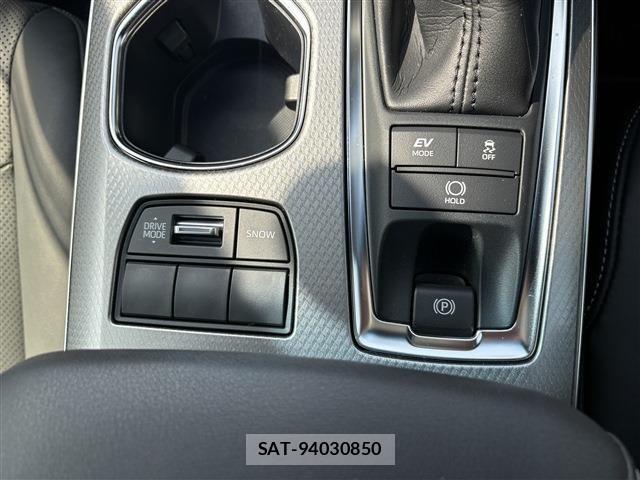 Toyota CROWN SEDAN 2021-09 5864077-29