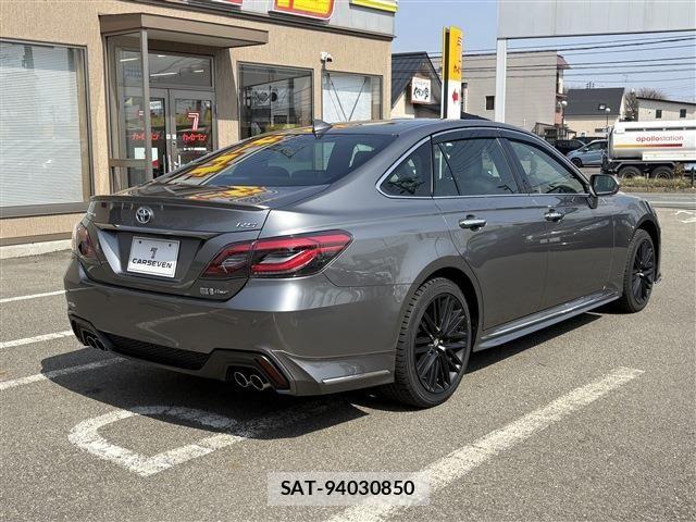 Toyota CROWN SEDAN 2021-09 5864077-4