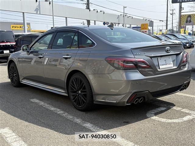 Toyota CROWN SEDAN 2021-09 5864077-6