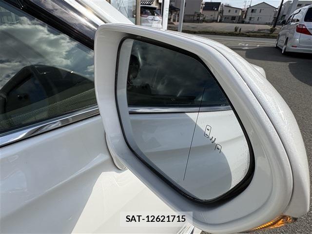Toyota CROWN SEDAN 2018-10 5864080-12