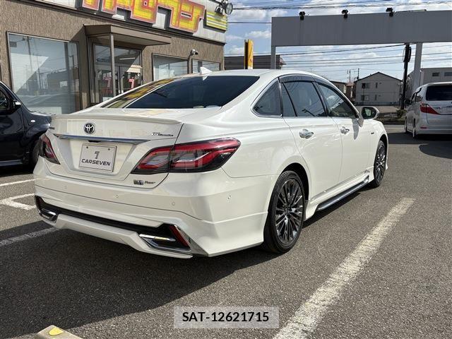 Toyota CROWN SEDAN 2018-10 5864080-4