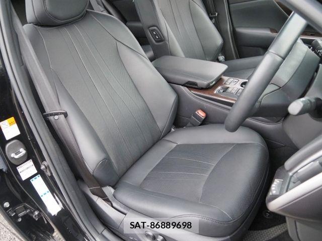 Toyota CROWN SEDAN 2022-07 6243065-10