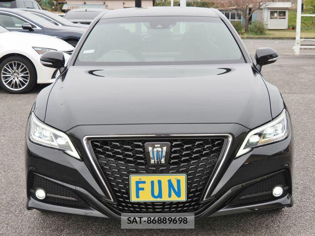 Toyota CROWN SEDAN 2022-07 6243065-1