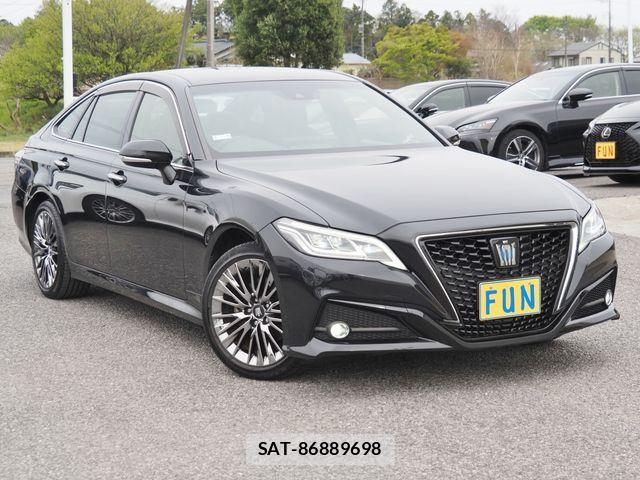 Toyota CROWN SEDAN 2022-07 6243065-2