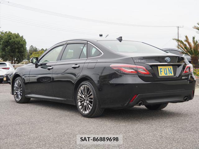 Toyota CROWN SEDAN 2022-07 6243065-5