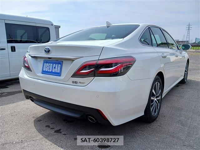 Toyota CROWN SEDAN 2020-04 6271370-11