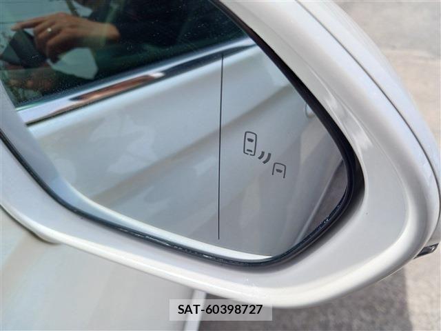 Toyota CROWN SEDAN 2020-04 6271370-15