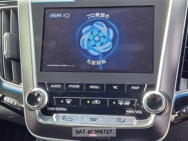Toyota CROWN SEDAN 2020-04 6271370-3