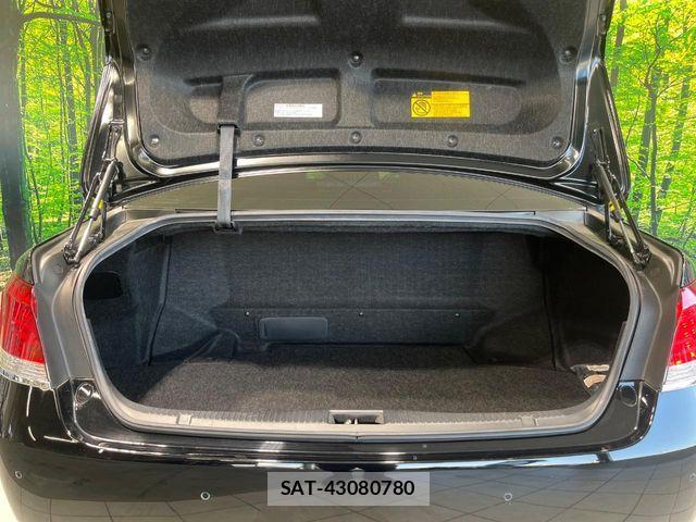 Toyota CROWN SEDAN 2016-10 6303483-10