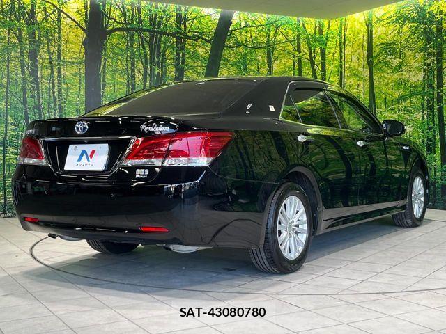 Toyota CROWN SEDAN 2016-10 6303483-16