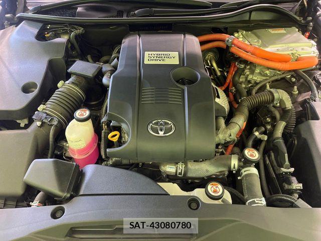 Toyota CROWN SEDAN 2016-10 6303483-17