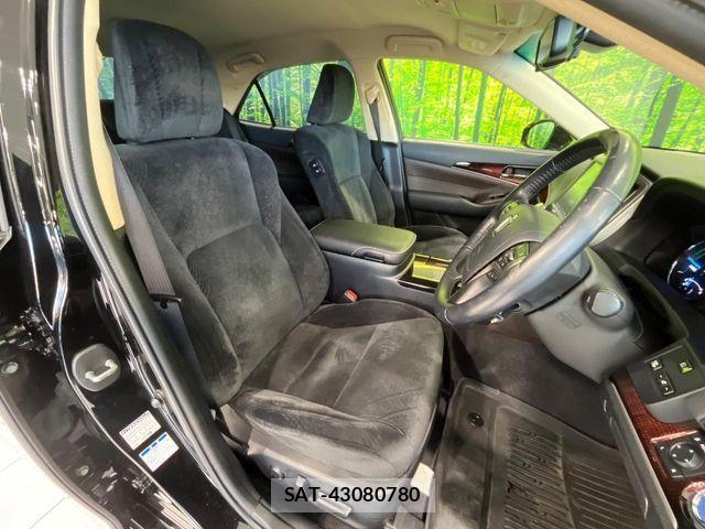 Toyota CROWN SEDAN 2016-10 6303483-7