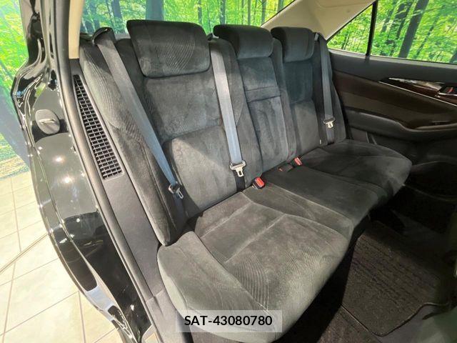 Toyota CROWN SEDAN 2016-10 6303483-8