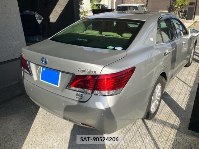 Toyota CROWN SEDAN 2015-04 6496376-2